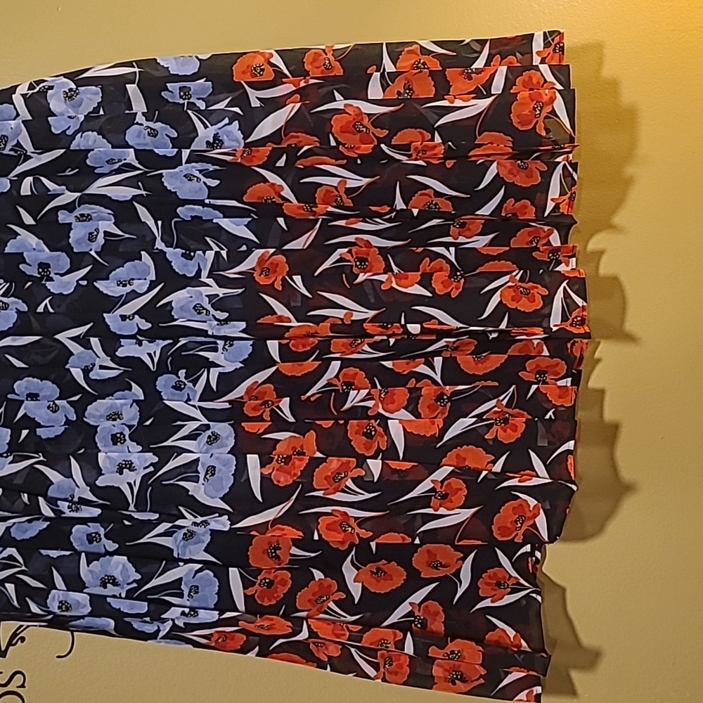 Ann Taylor Pleated Floral Skirt - Picture 3 of 7